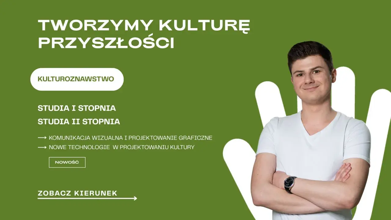 Młody mężczyzna z uśmiechem, zachęca do studiów kulturoznawczych, w tym projektowania graficznego.